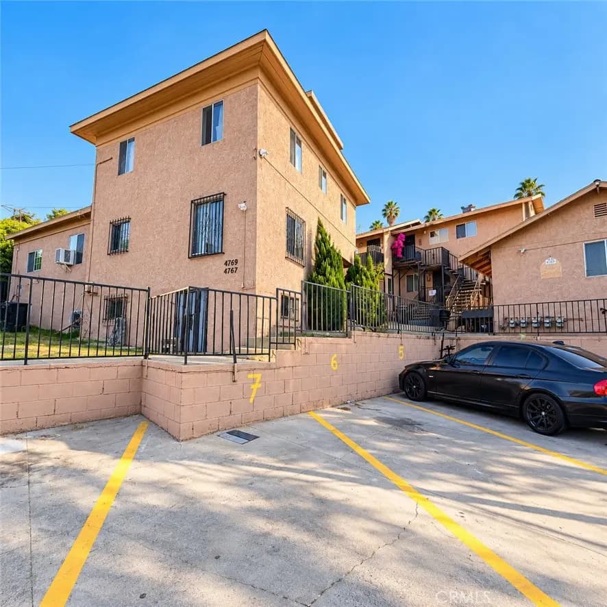 4767 Gambier, Los Angeles, CA — listing photo 1