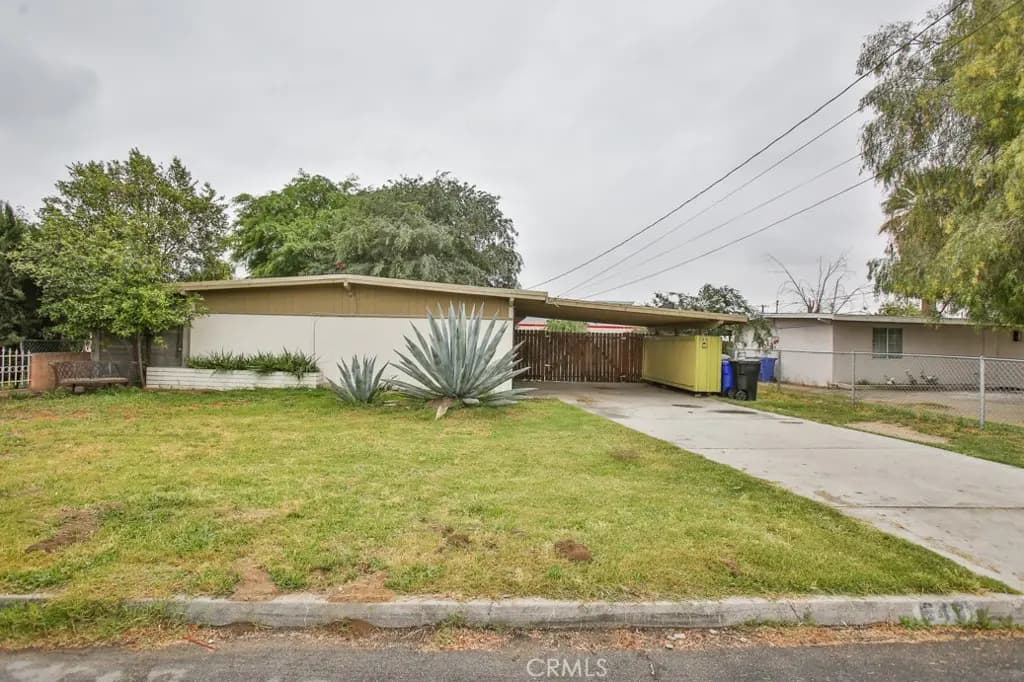 643 W Ramona Drive, Rialto, CA — listing photo 1