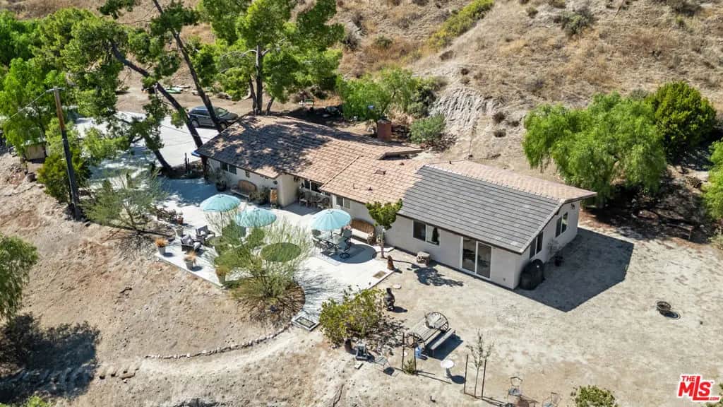 30325 N Brandywine Canyon Road, Canyon Country, CA — listing photo 1