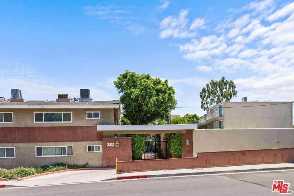4610 Densmore Avenue 12, Encino, CA — listing photo 1