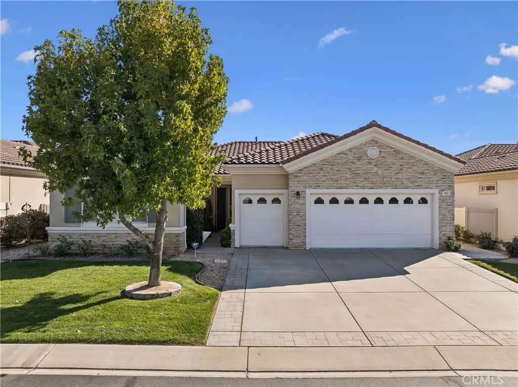 981 Hidden Oaks, Beaumont, CA — listing photo 1