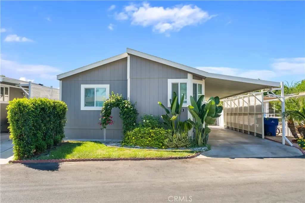 3701 Fillmore Street 10, Riverside, CA — listing photo 1