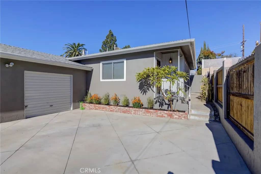 1913 Huntington Lane B, Redondo Beach, CA — listing photo 1