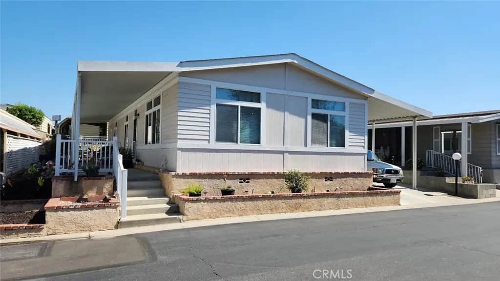 11730 Whittier Blvd 27, Whittier, CA — listing photo 1