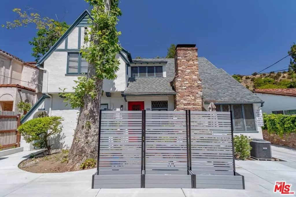 2628 N Beachwood Drive, Los Angeles, CA — listing photo 1