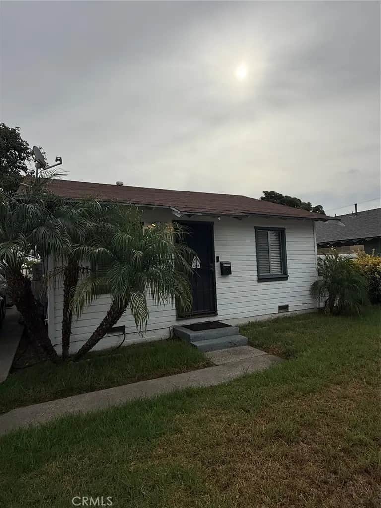 1336 1/2 S Knott, Anaheim, CA — listing photo 1