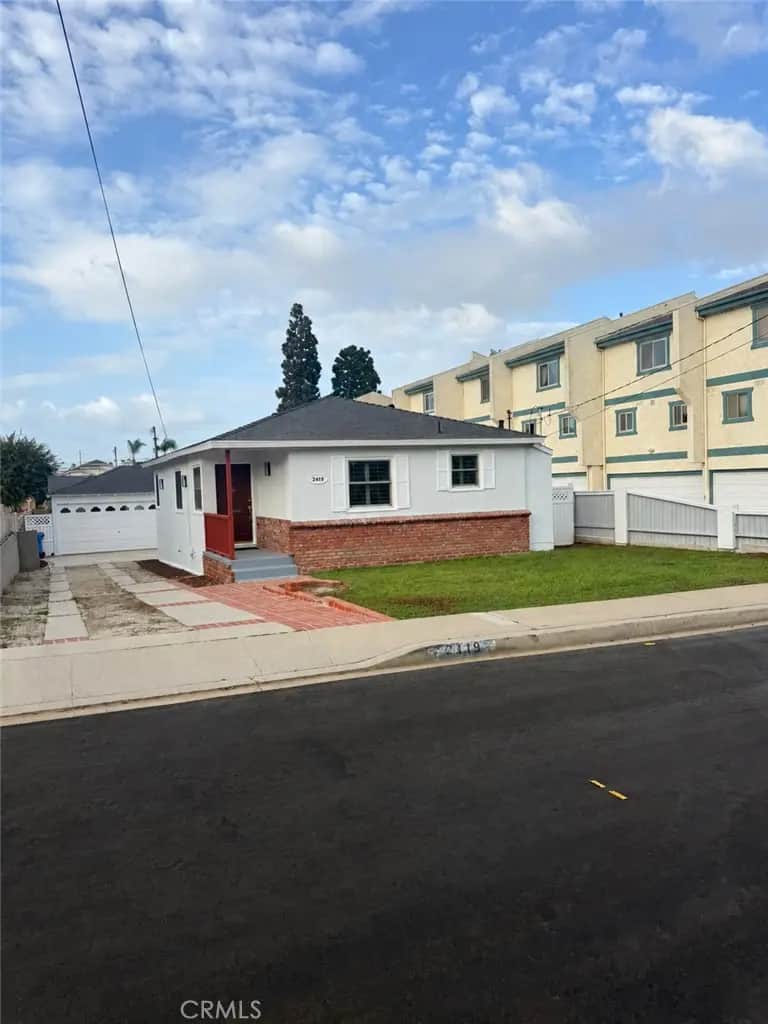 2419 Marshallfield Lane, Redondo Beach, CA — listing photo 1