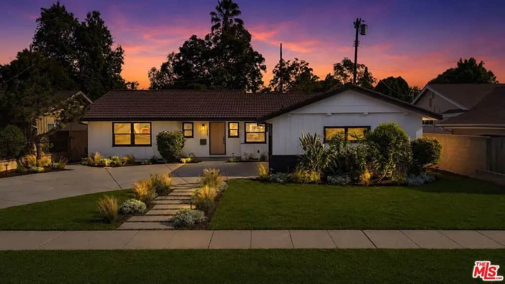 14930 Leadwell Street, Van Nuys, CA — listing photo 1