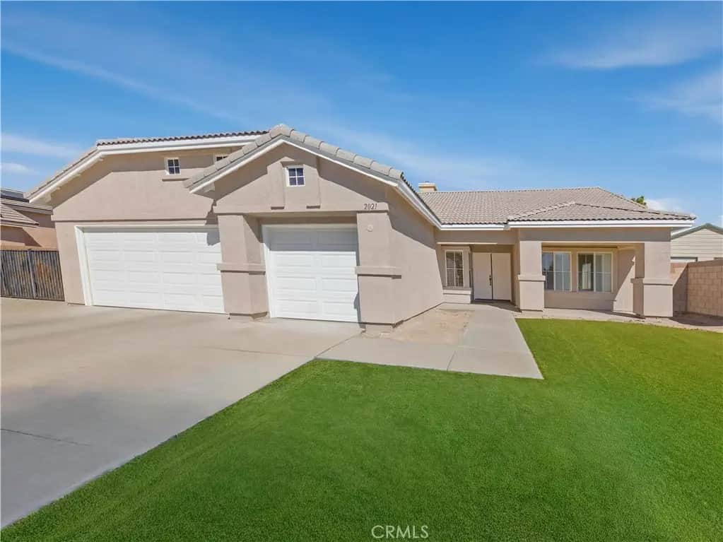 2021 W. Avenue J9, Lancaster, CA — listing photo 1