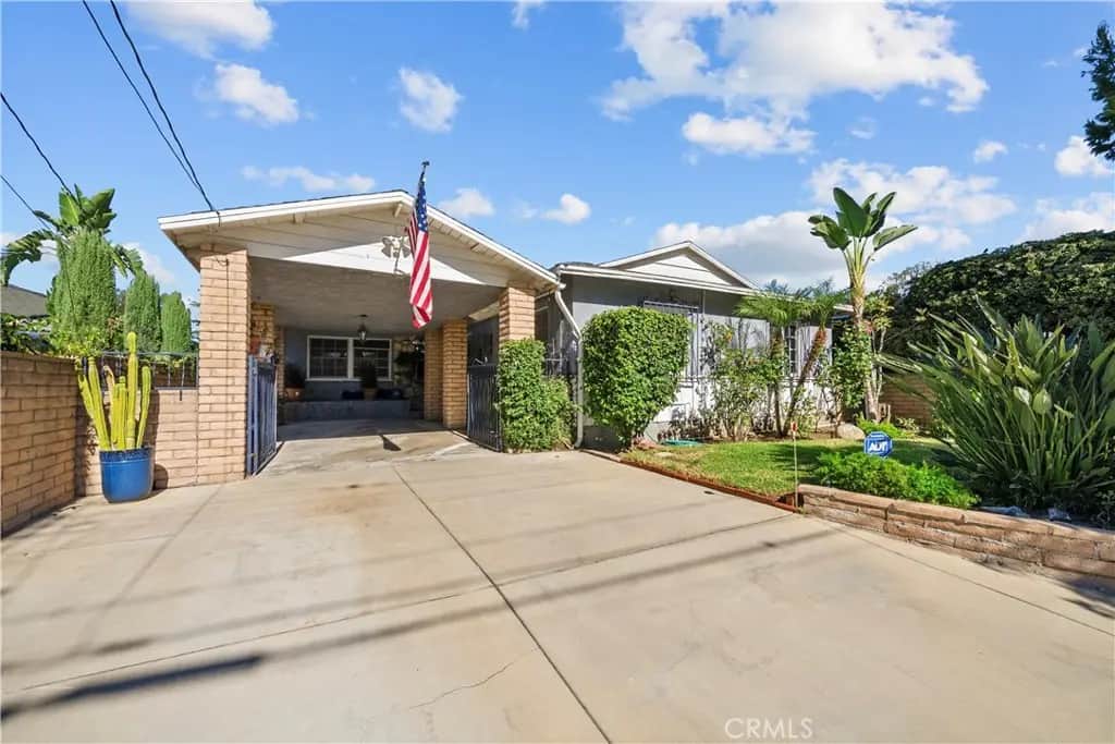 15253 La Valle Street, Sylmar, CA — listing photo 1