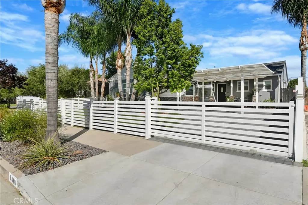 6440 Hanna Avenue, Woodland Hills, CA — listing photo 1