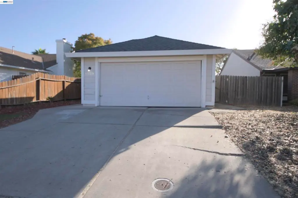 8019 Bugatti Ct, Sacramento, CA — listing photo 1