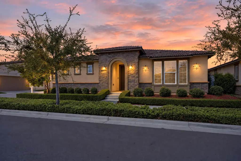 4560 S Afton Privado, Ontario, CA — listing photo 1
