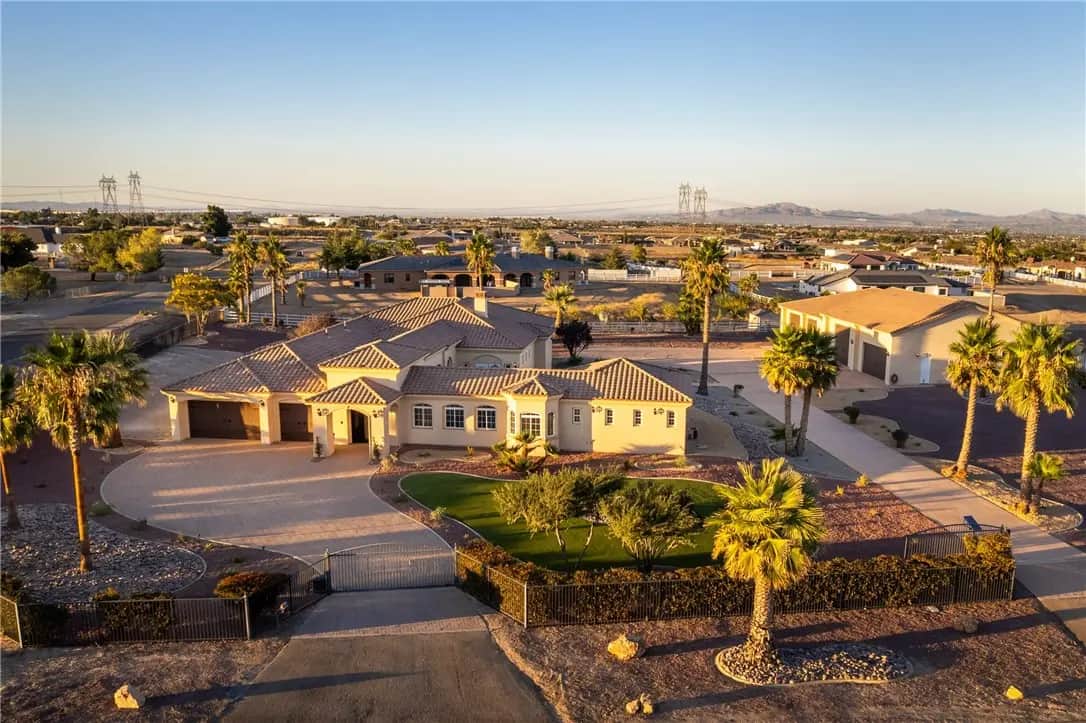 12128 Whitehaven, Oak Hills, CA — listing photo 1