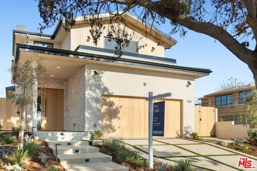 930 Embury Street, Pacific Palisades, CA — listing photo 1