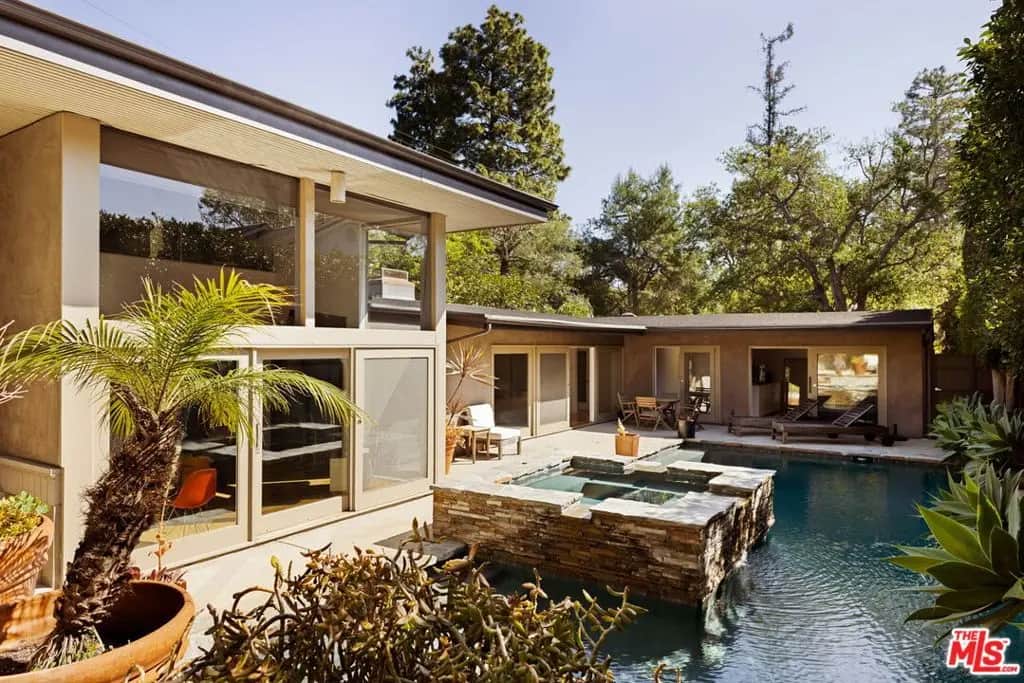 187 N Canyon View Drive, Los Angeles, CA — listing photo 1