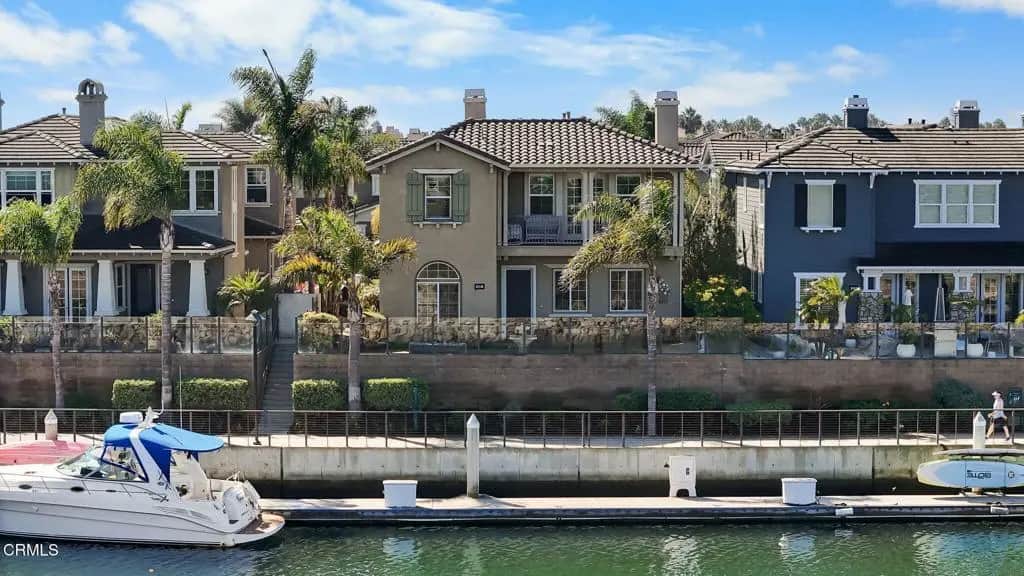 4061 Adriatic Street, Oxnard, CA — listing photo 1