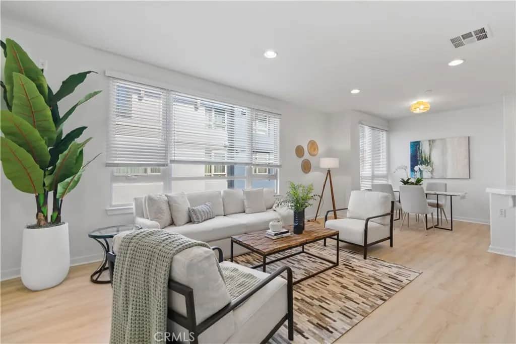 5401 W 149th Place 2, Hawthorne, CA — listing photo 1