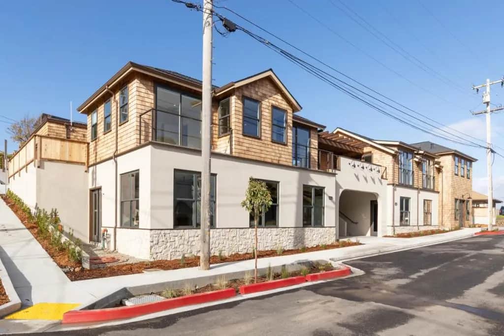 1200 Danmann Avenue F, Pacifica, CA — listing photo 1