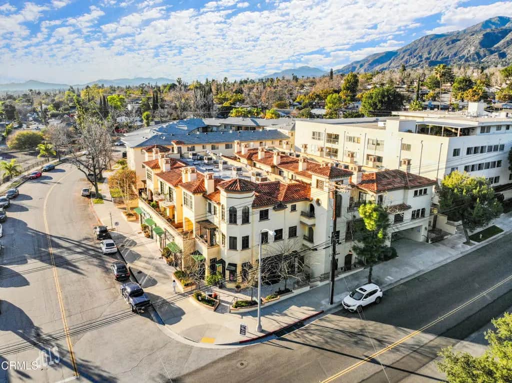 985 N Michillinda Avenue 212, Pasadena, CA — listing photo 1
