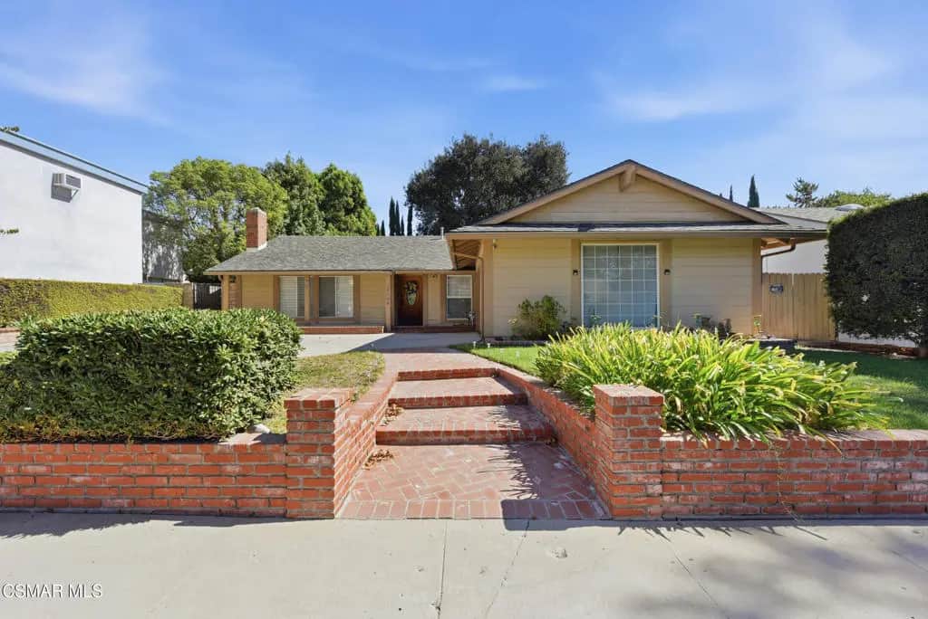 2106 Fernwood Court, Simi Valley, CA — listing photo 1