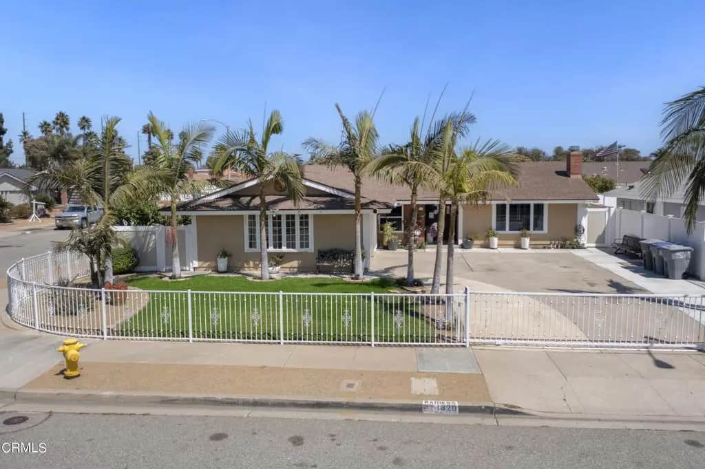 1820 Gallatin Place, Oxnard, CA — listing photo 1