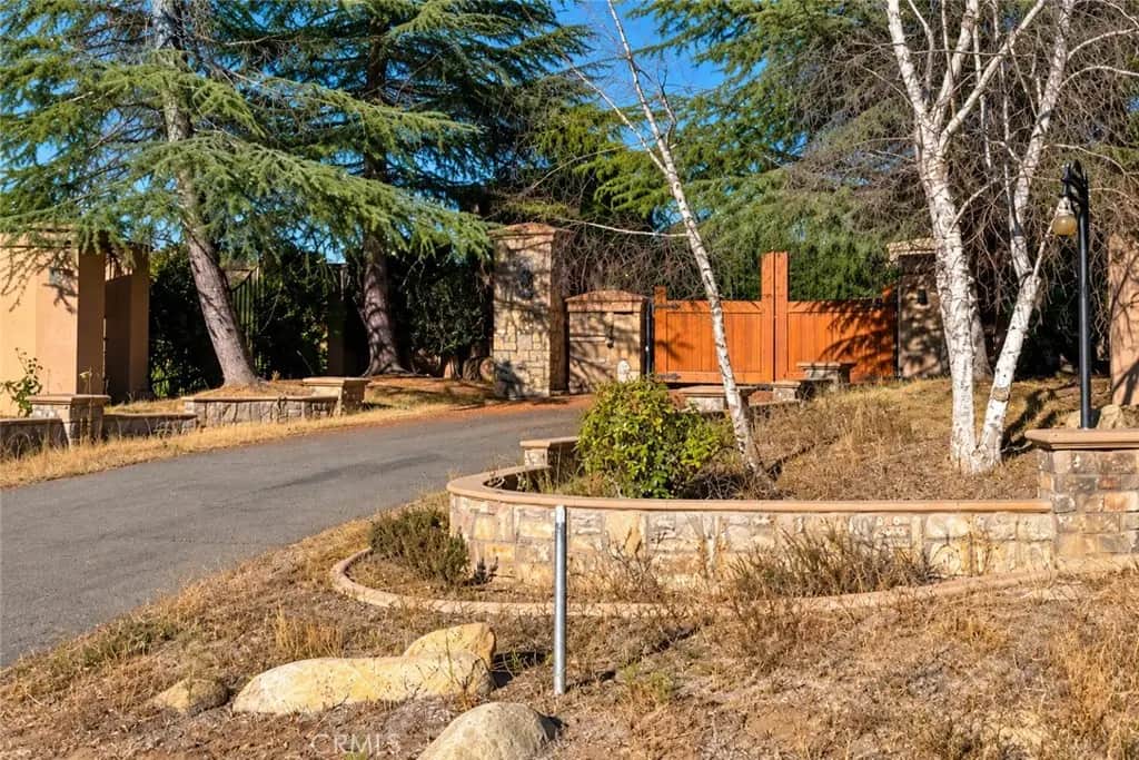 39313 Avenida La Cresta, Murrieta, CA — listing photo 1