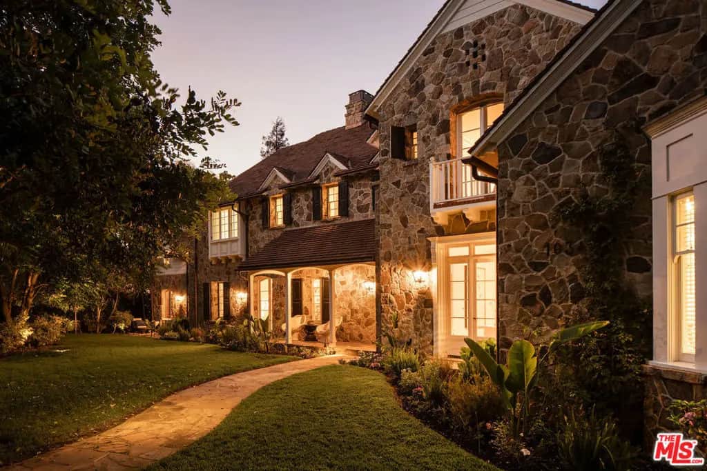 10343 Valley Spring Lane, Toluca Lake, CA — listing photo 1