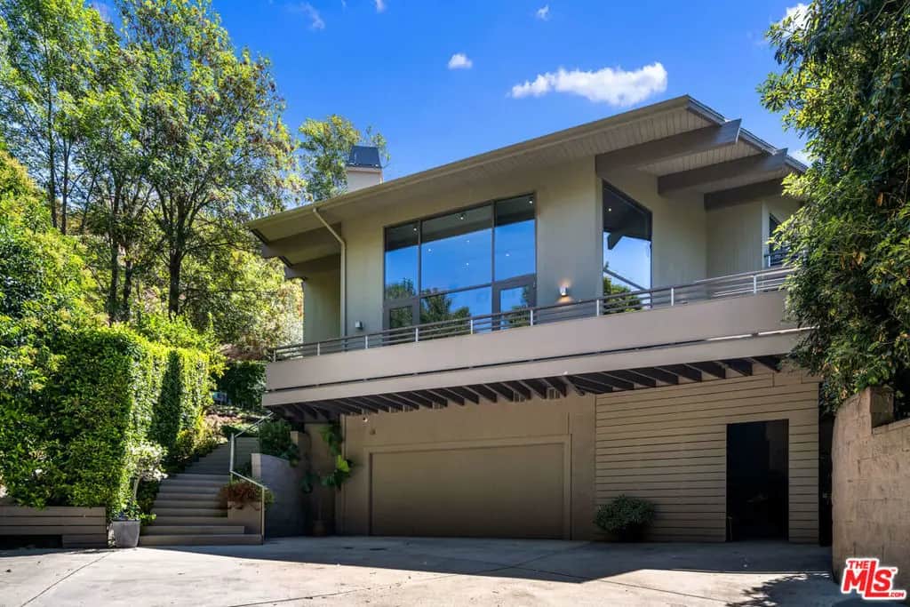 3386 Mandeville Canyon Road, Los Angeles, CA — listing photo 1