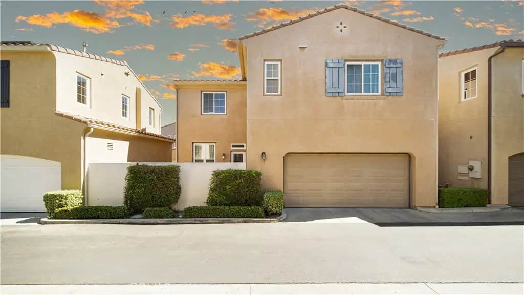 20034 Pienza, Porter Ranch, CA — listing photo 1