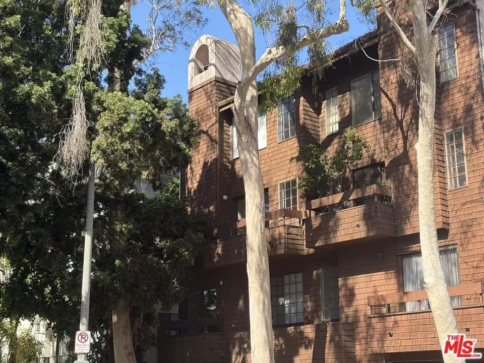12815 Caswell Avenue 105, Los Angeles, CA — listing photo 1