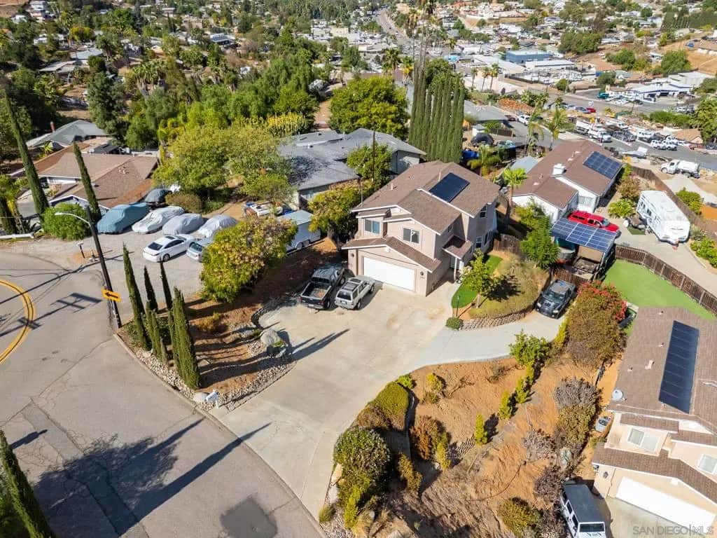 11820 Gardena, Lakeside, CA — listing photo 1