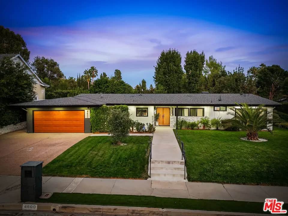 4600 El Caballero Drive, Tarzana, CA — listing photo 1