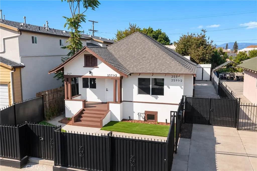 259 W 42ND Street, Los Angeles, CA — listing photo 1