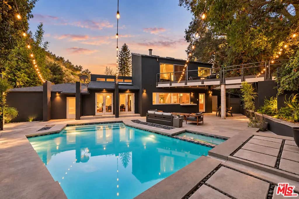 3239 Ledgewood Drive, Los Angeles, CA — listing photo 1