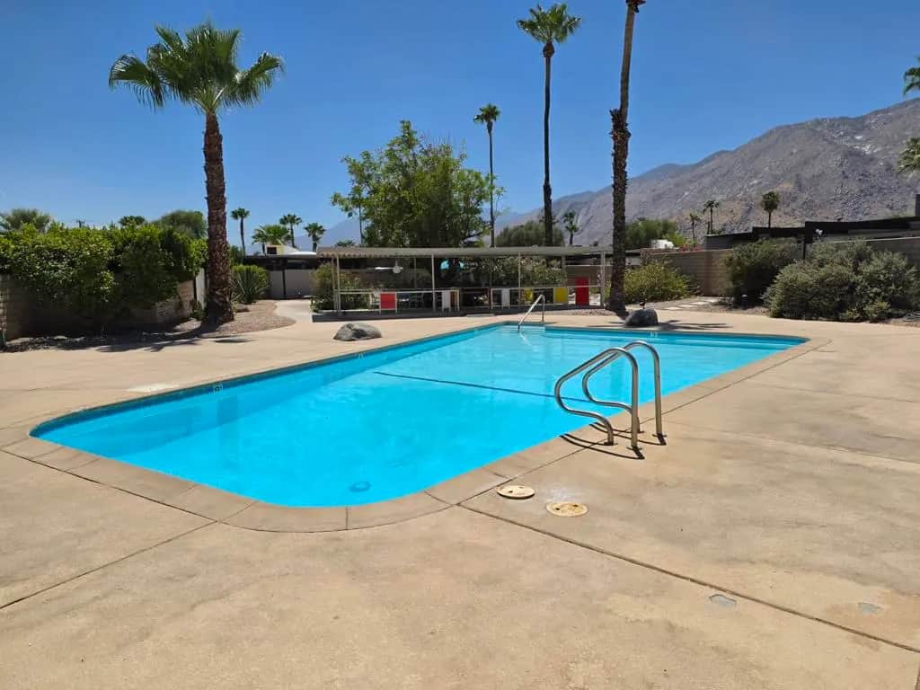 730 E Vista Chino, Palm Springs, CA — listing photo 1