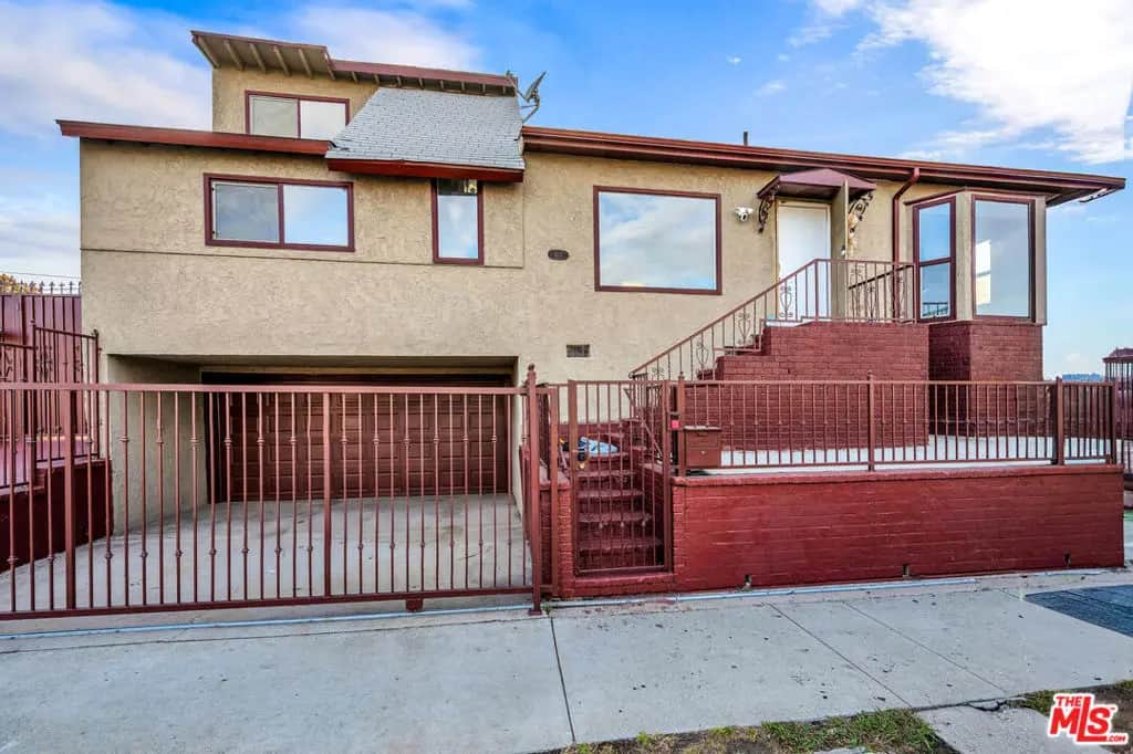 8117 S Normandie Avenue, Los Angeles, CA — listing photo 1