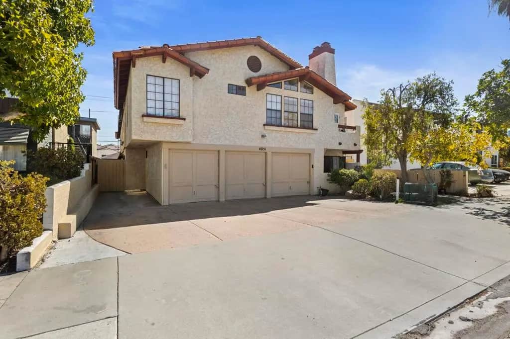 4051 Iowa 3, San Diego, CA — listing photo 1