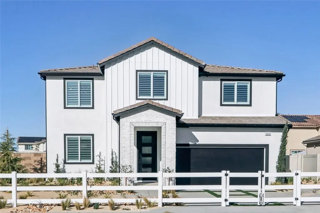3659 E Avenue Q14, Palmdale, CA — listing photo 1