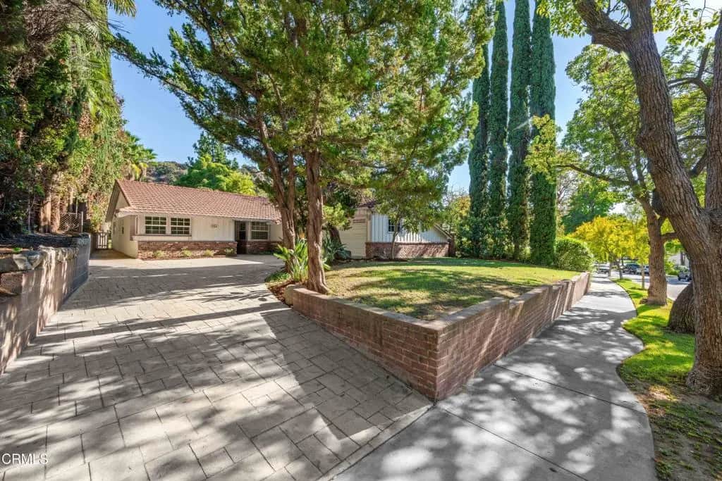 1936 Montecito Drive, Glendale, CA — listing photo 1