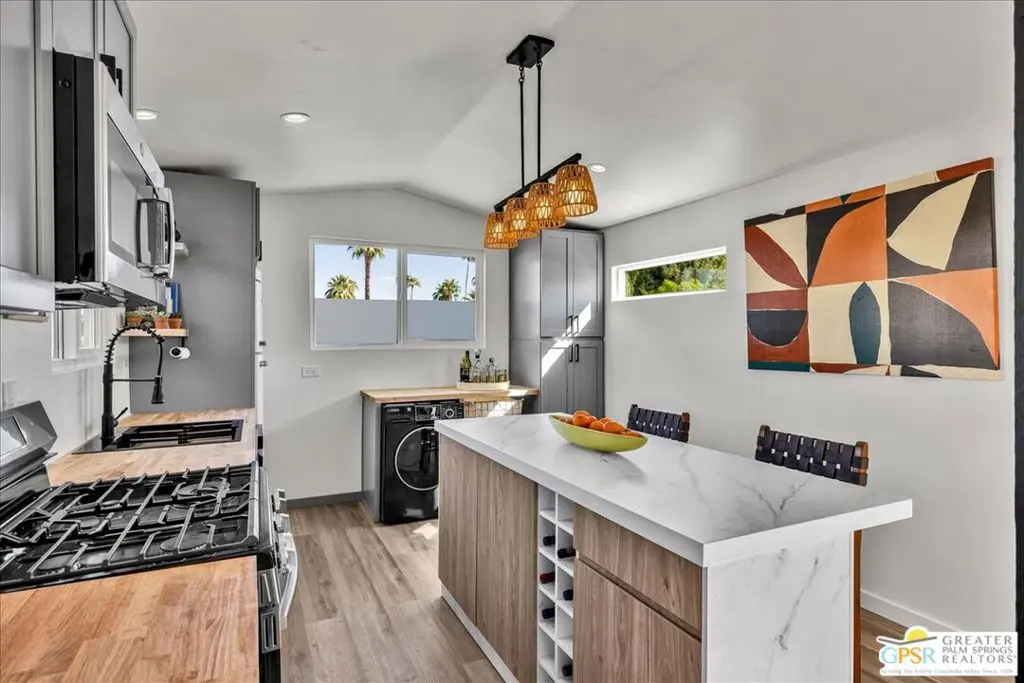 351 Tomahawk Street, Palm Springs, CA — listing photo 1