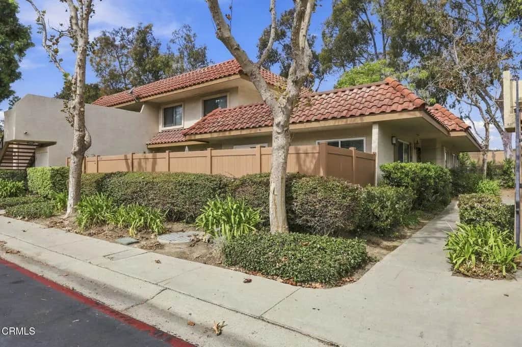 596 Melville Lane, Ventura, CA — listing photo 1