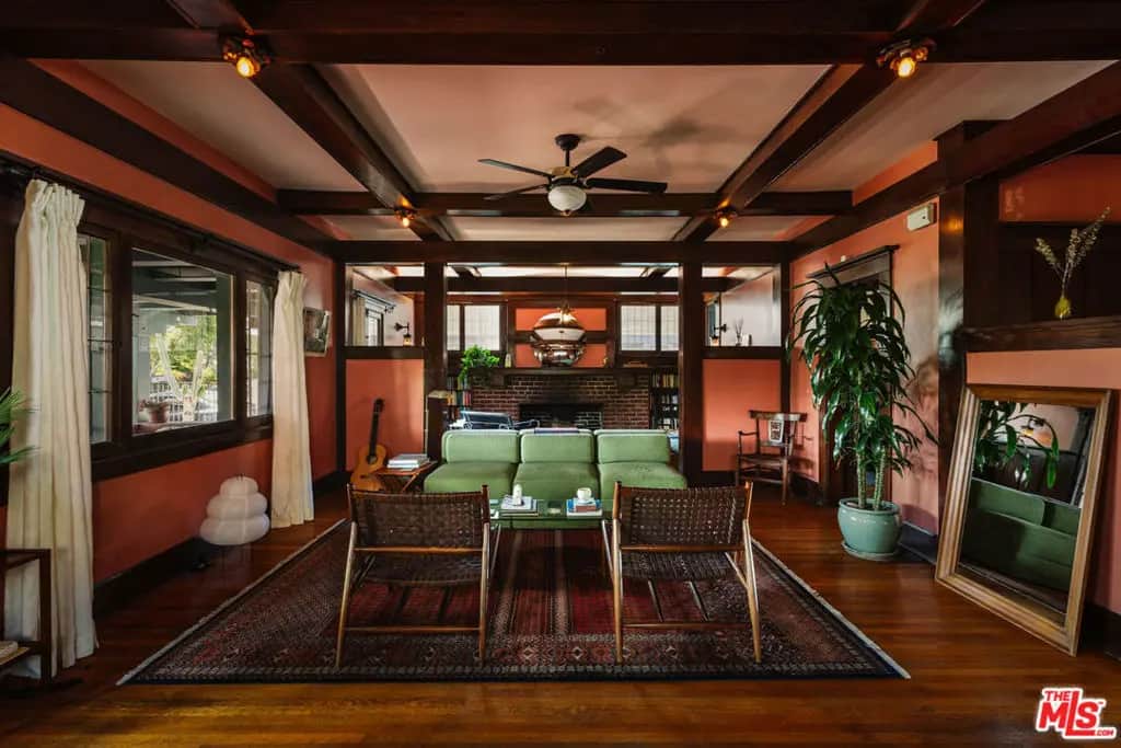 2915 S Budlong Avenue, Los Angeles, CA — listing photo 1