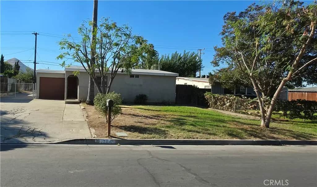 784 Arliss, Riverside, CA — listing photo 1