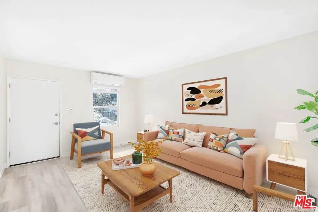 7020 Glasgow Avenue, Los Angeles, CA — listing photo 1