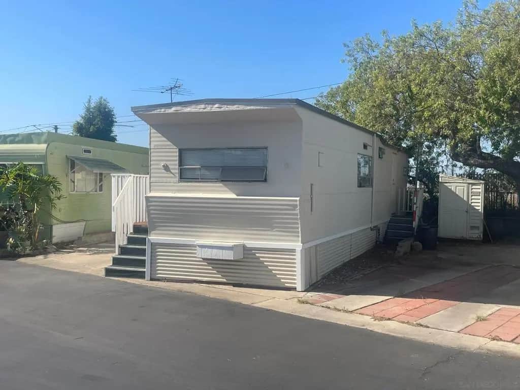 708 H 44, Chula Vista, CA — listing photo 1