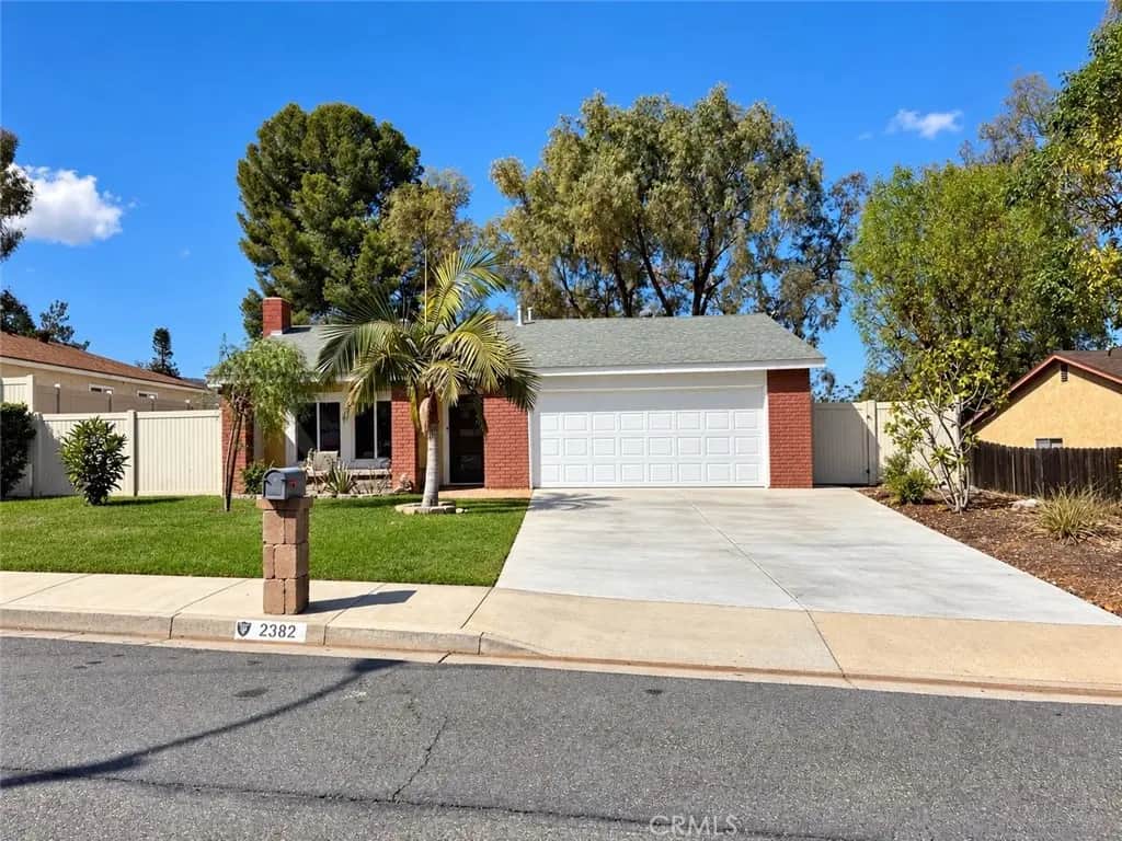 2382 Mesquite Lane, Corona, CA — listing photo 1