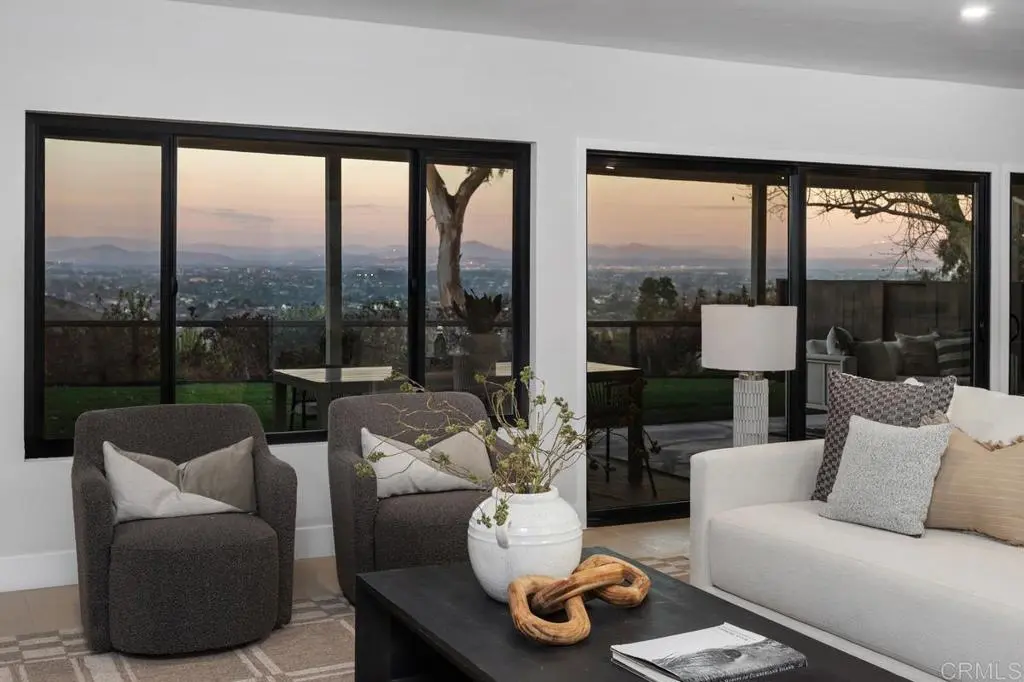 5877 Soledad Mountain Road, La Jolla, CA — listing photo 1