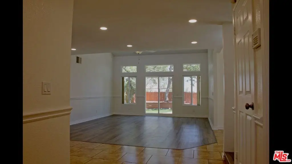 38342 W 5th Place, Palmdale, CA — listing photo 1