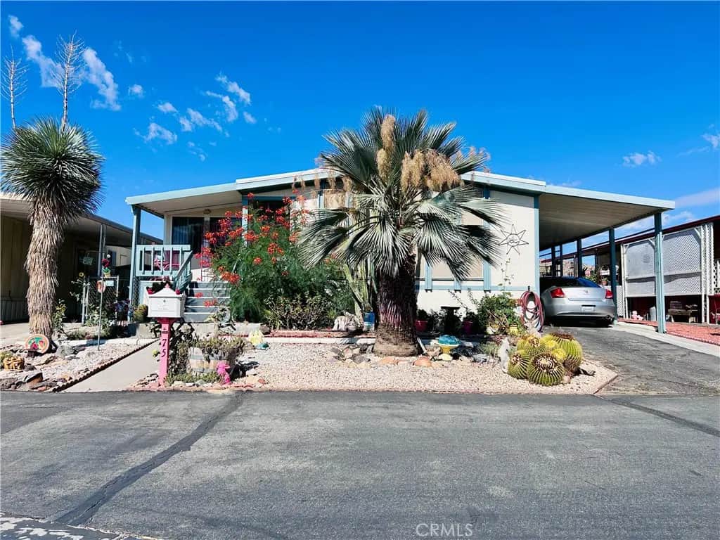 56254 29 Palms SPC 75, Yucca Valley, CA — listing photo 1